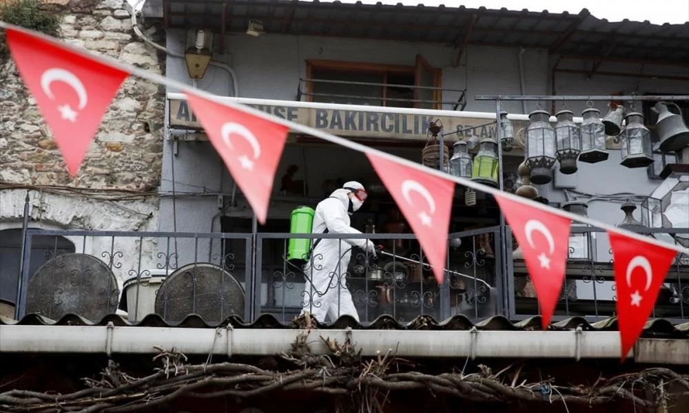 Τουρκία: Ο Ερντογάν έκρυβε τα κρούσματα κορονοϊού - Ξεπερνούν τα 30.000 ημερησίως